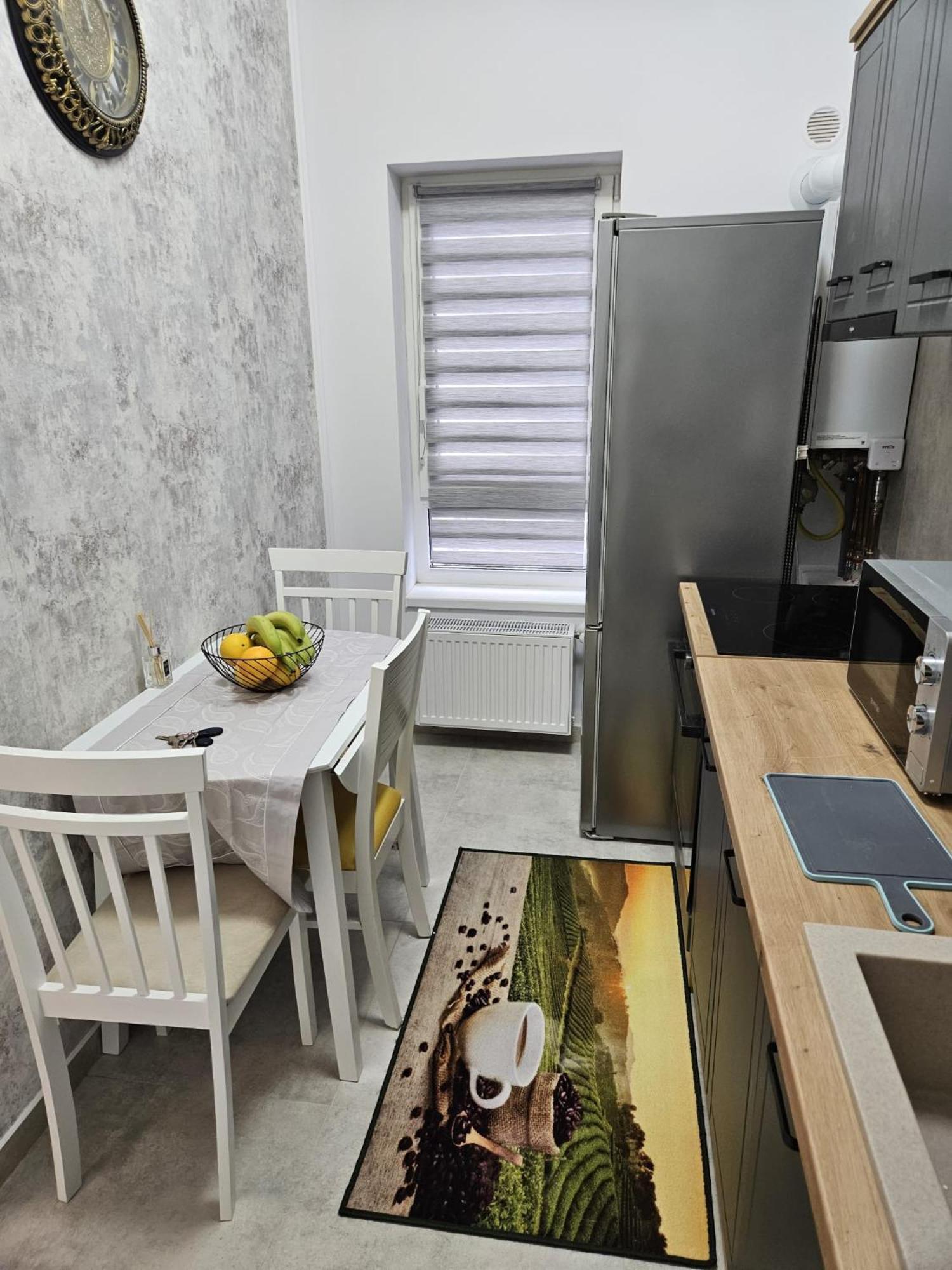 Garsoniera Gabrielle Apartment Brasov Luaran gambar