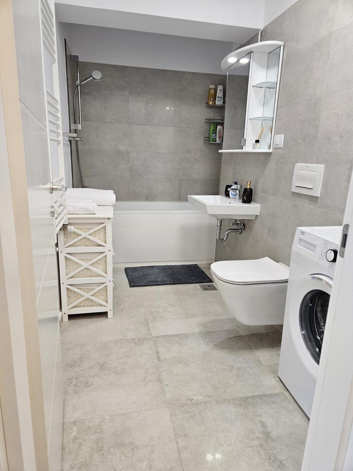 Garsoniera Gabrielle Apartment Brasov Luaran gambar